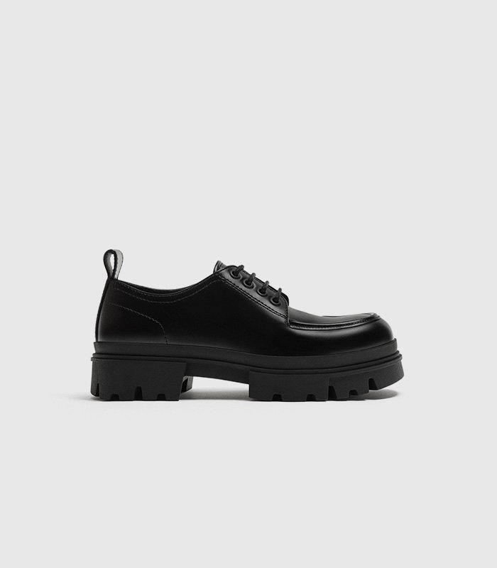 chunky moc toe shoes.jpeg